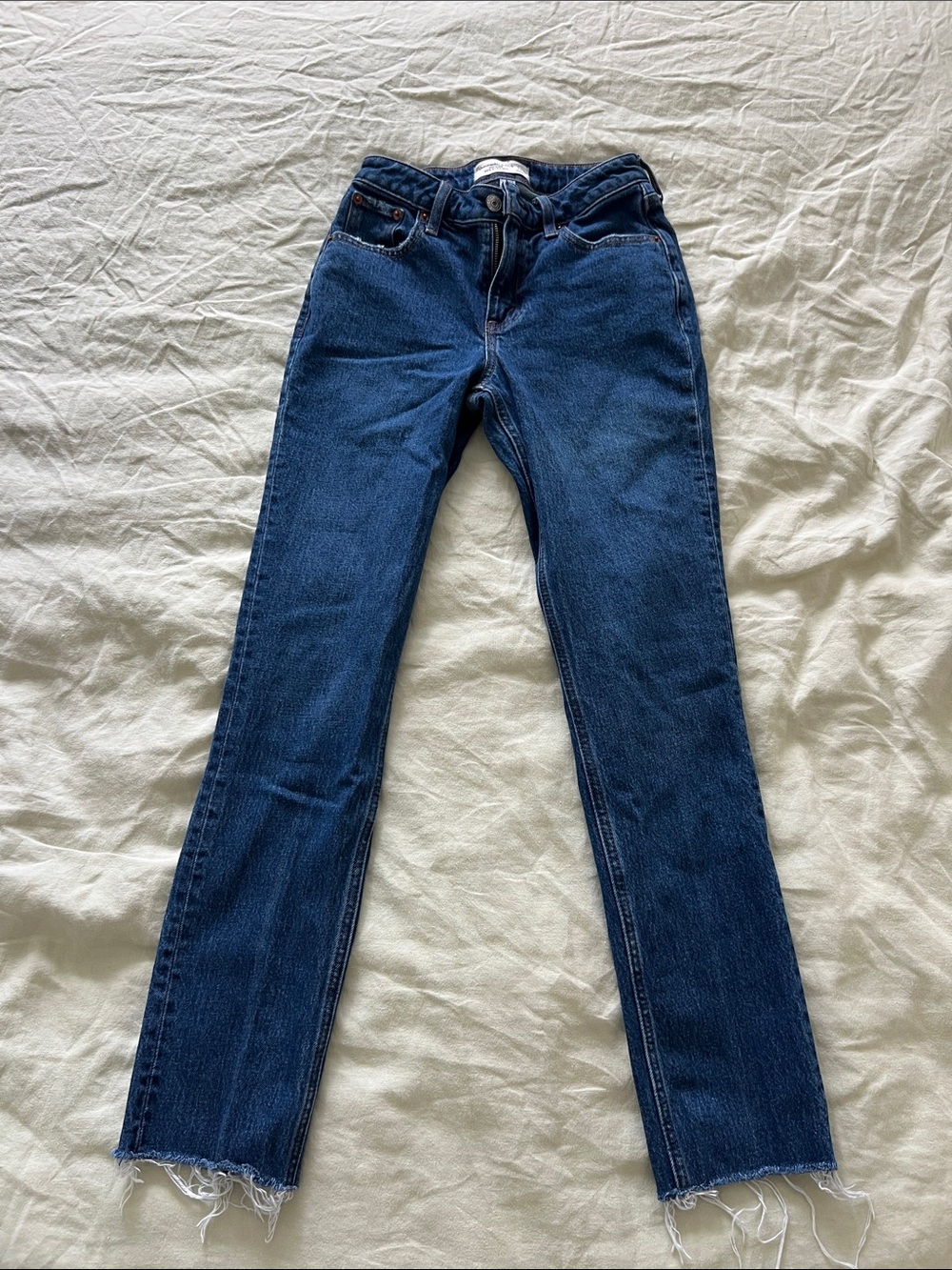 Abercrombie & Fitch curve love mid rise 90s straight leg jeans dark wash